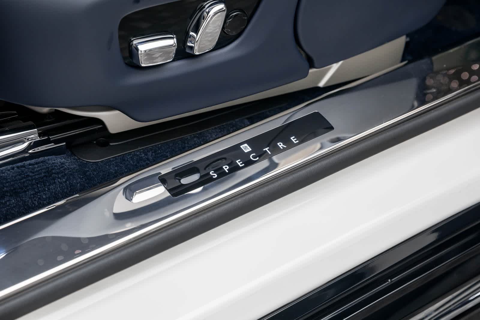 Thumbnail: 2026 Rolls-Royce Spectre - 9