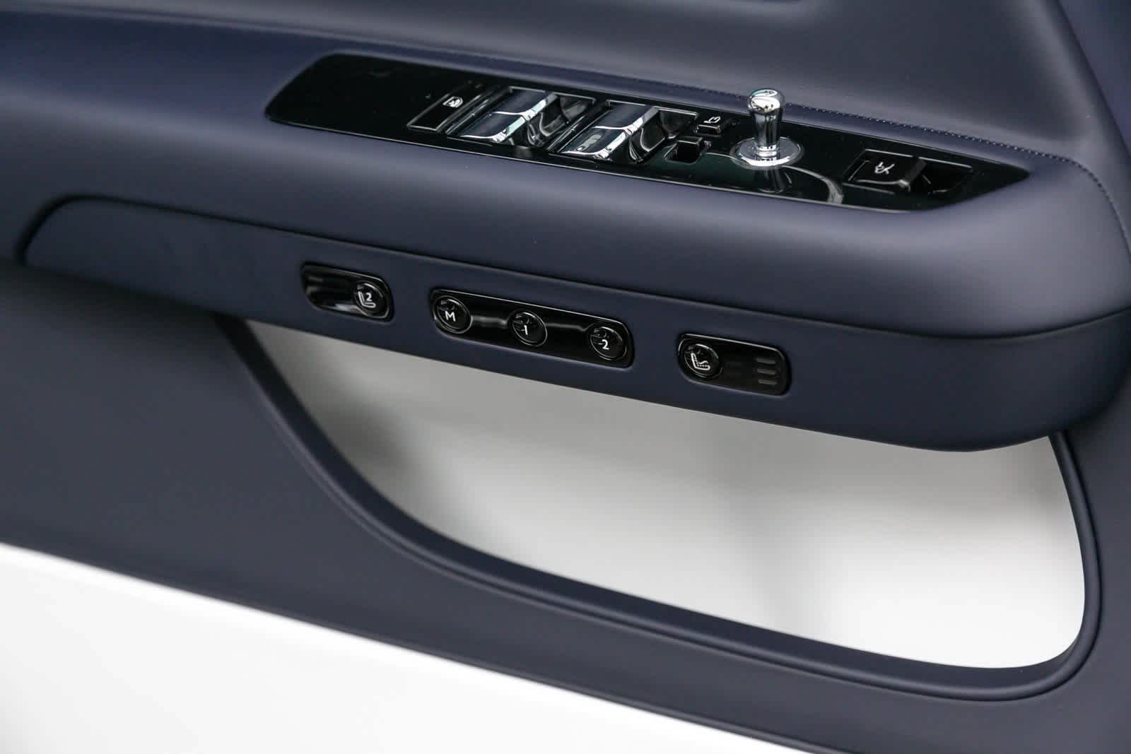 Thumbnail: 2024 Rolls-Royce Spectre - 25