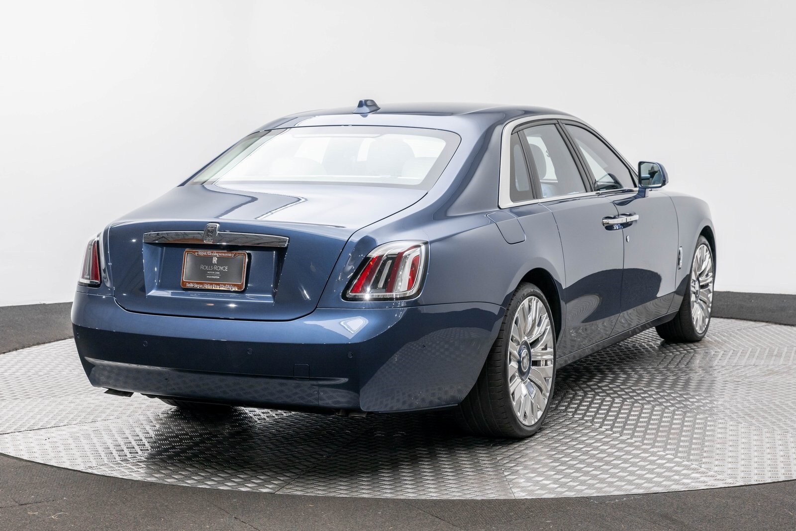 Thumbnail: 2026 Rolls-Royce Ghost - 2