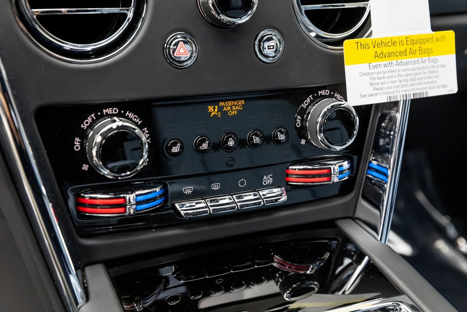 Thumbnail: 2026 Rolls-Royce Cullinan - 25