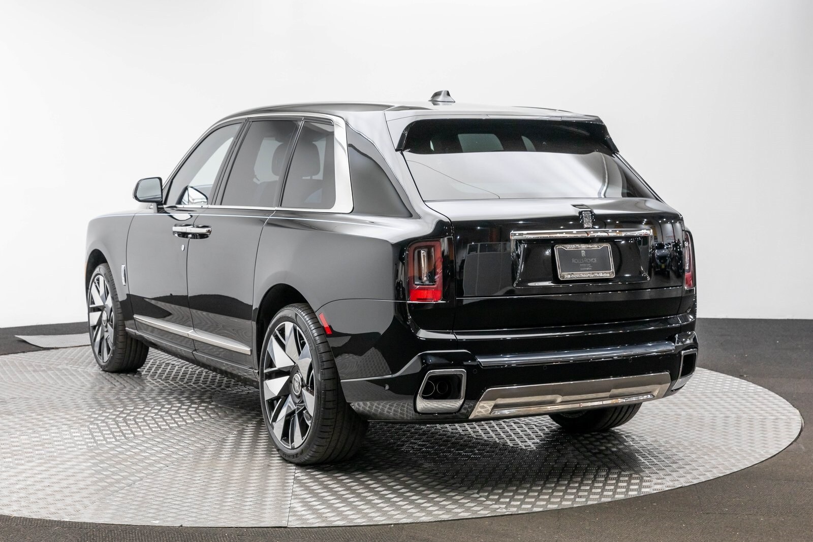 Thumbnail: 2026 Rolls-Royce Cullinan - 7