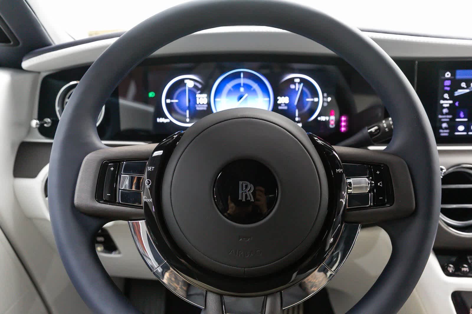 Thumbnail: 2024 Rolls-Royce Spectre - 12