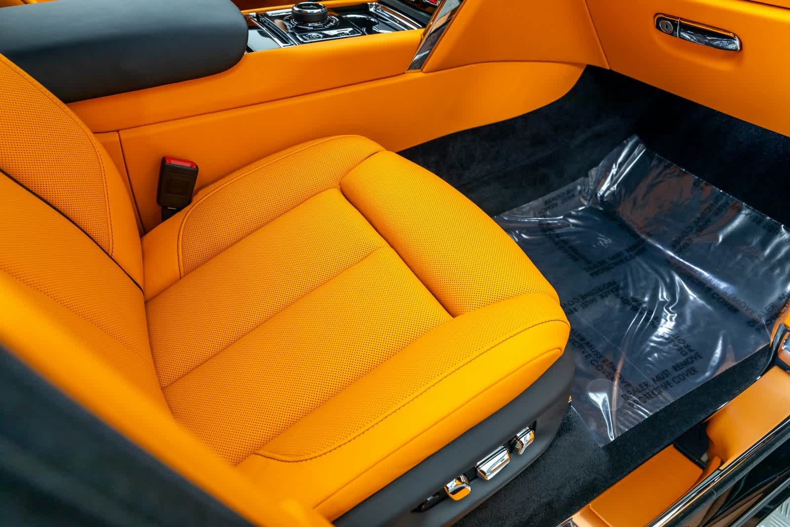 Thumbnail: 2026 Rolls-Royce Cullinan - 40