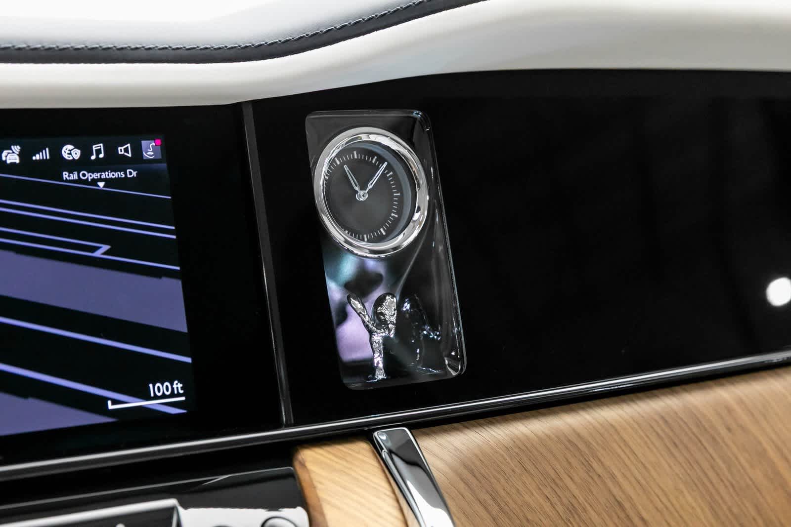 Thumbnail: 2025 Rolls-Royce Cullinan - 33
