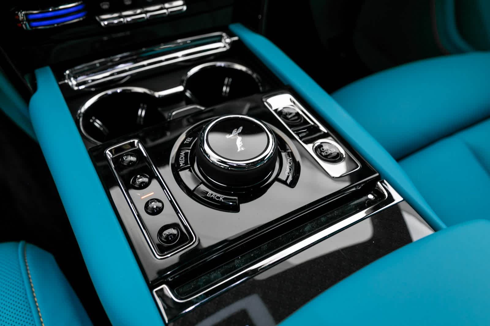 Thumbnail: 2025 Rolls-Royce Cullinan - 19