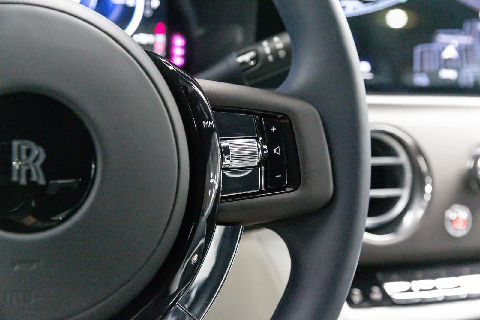 Thumbnail: 2024 Rolls-Royce Spectre - 14