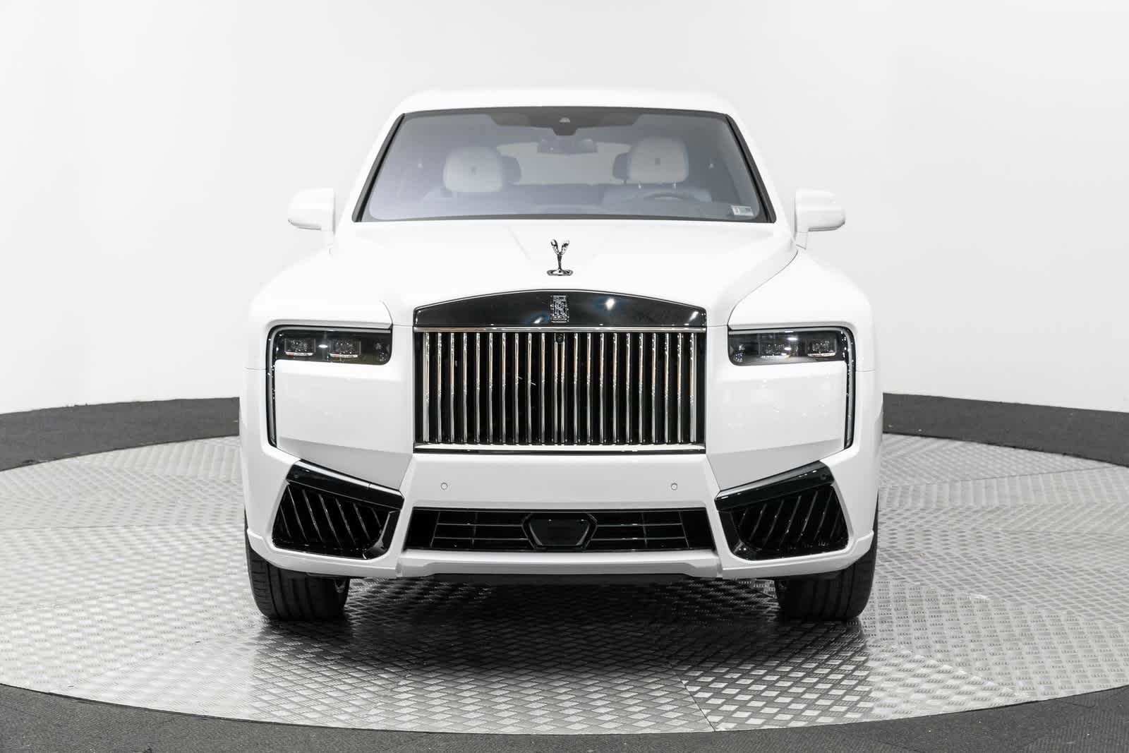 Thumbnail: 2025 Rolls-Royce Cullinan - 6