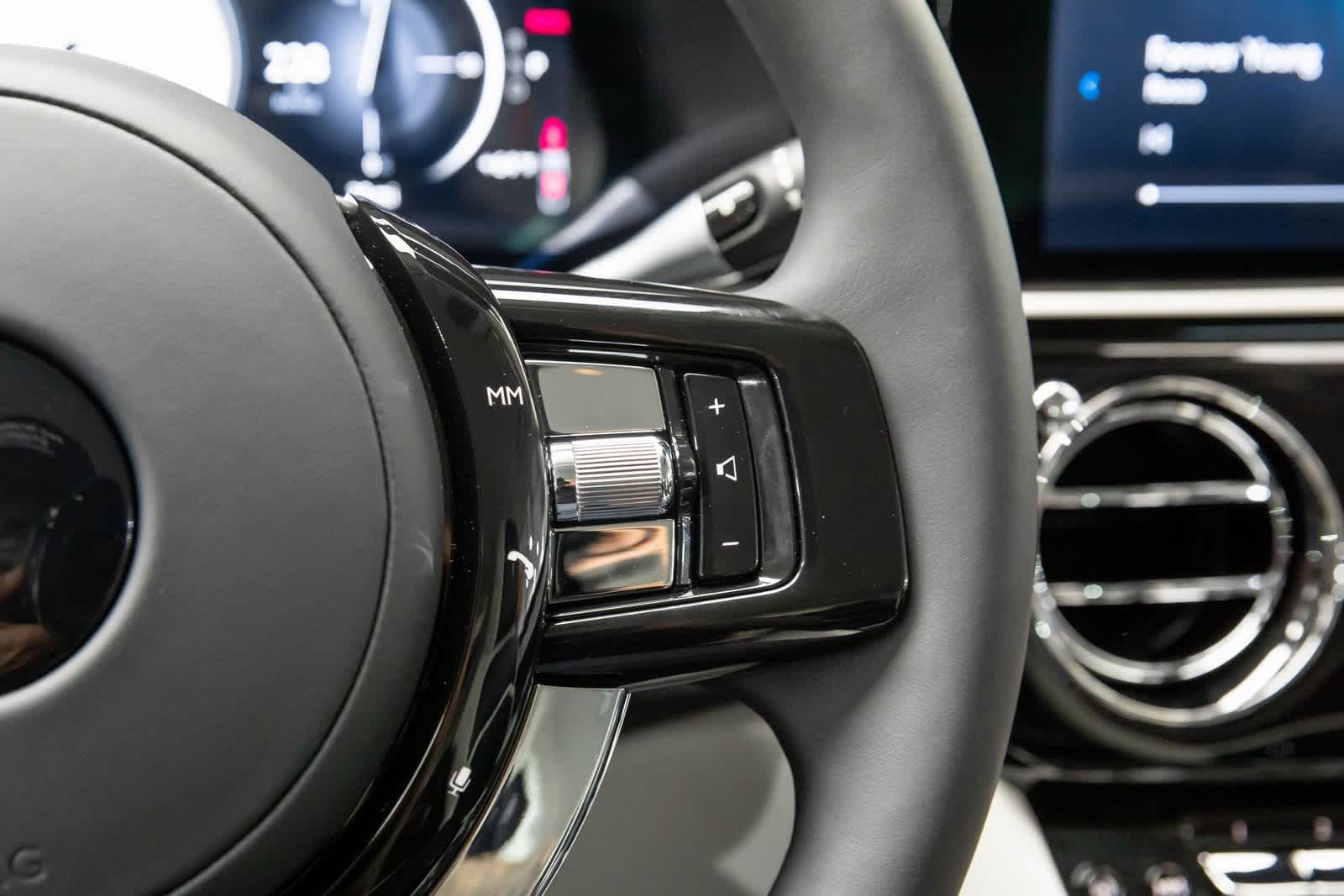 Thumbnail: 2026 Rolls-Royce Spectre - 14