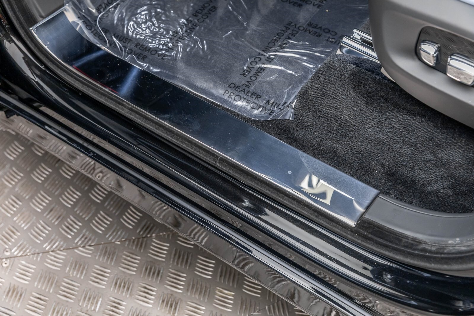 Thumbnail: 2026 Rolls-Royce Cullinan - 12