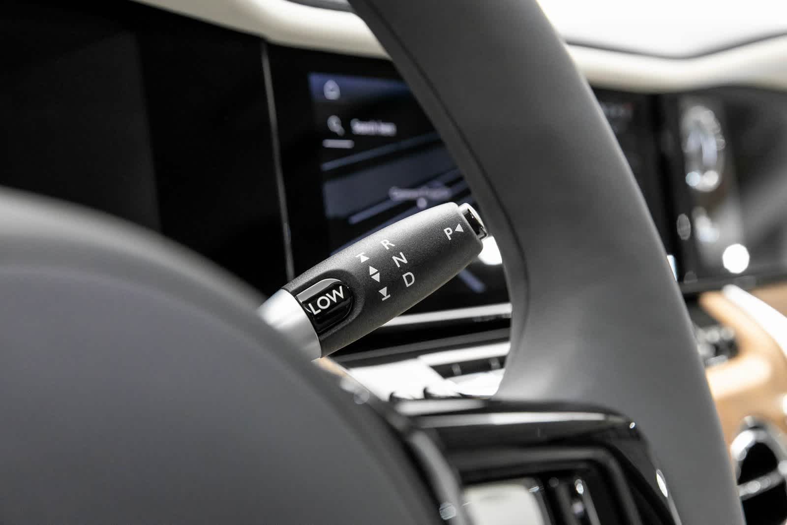 Thumbnail: 2025 Rolls-Royce Cullinan - 35