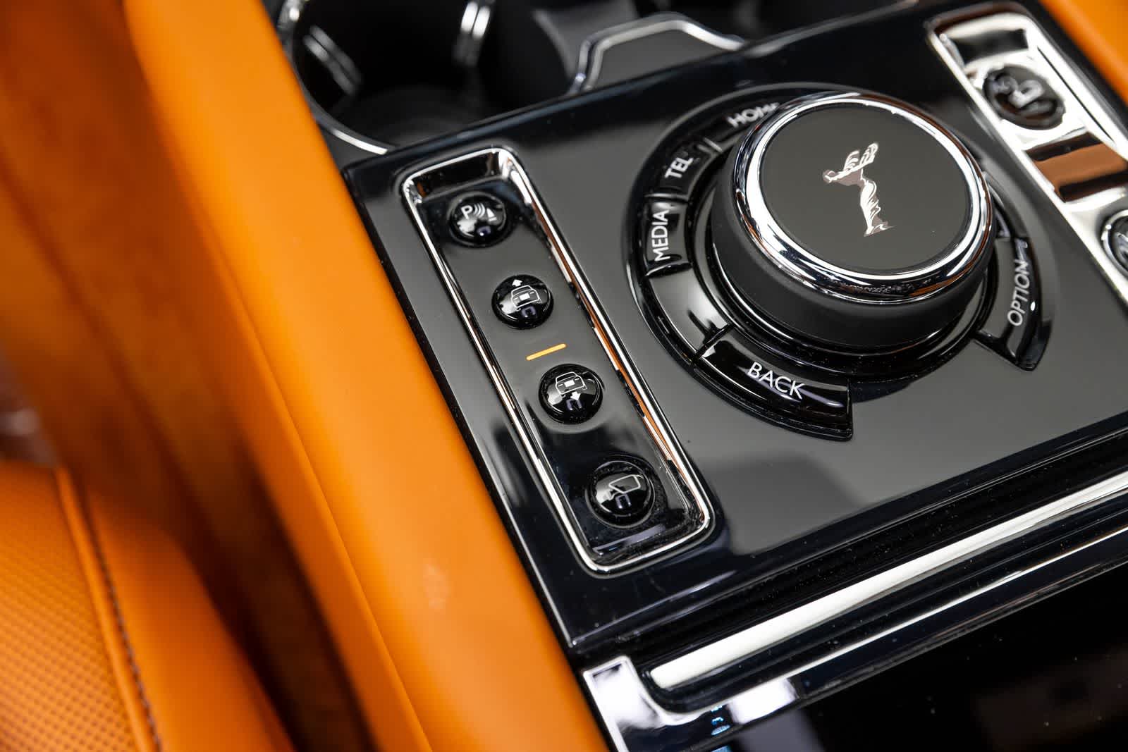 Thumbnail: 2026 Rolls-Royce Cullinan - 29