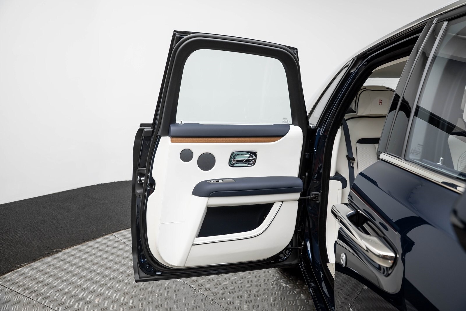 Thumbnail: 2026 Rolls-Royce Ghost - 49