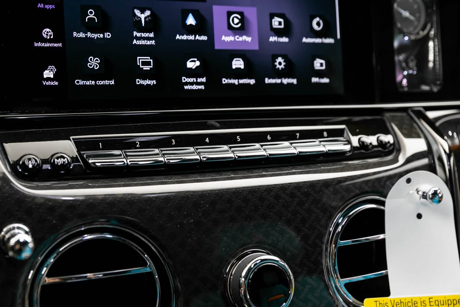 Thumbnail: 2025 Rolls-Royce Cullinan - 17