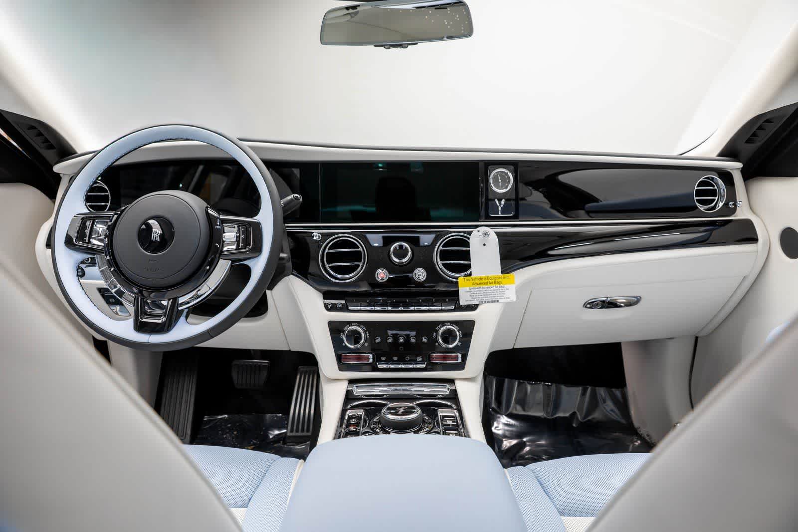 Thumbnail: 2026 Rolls-Royce Ghost - 4