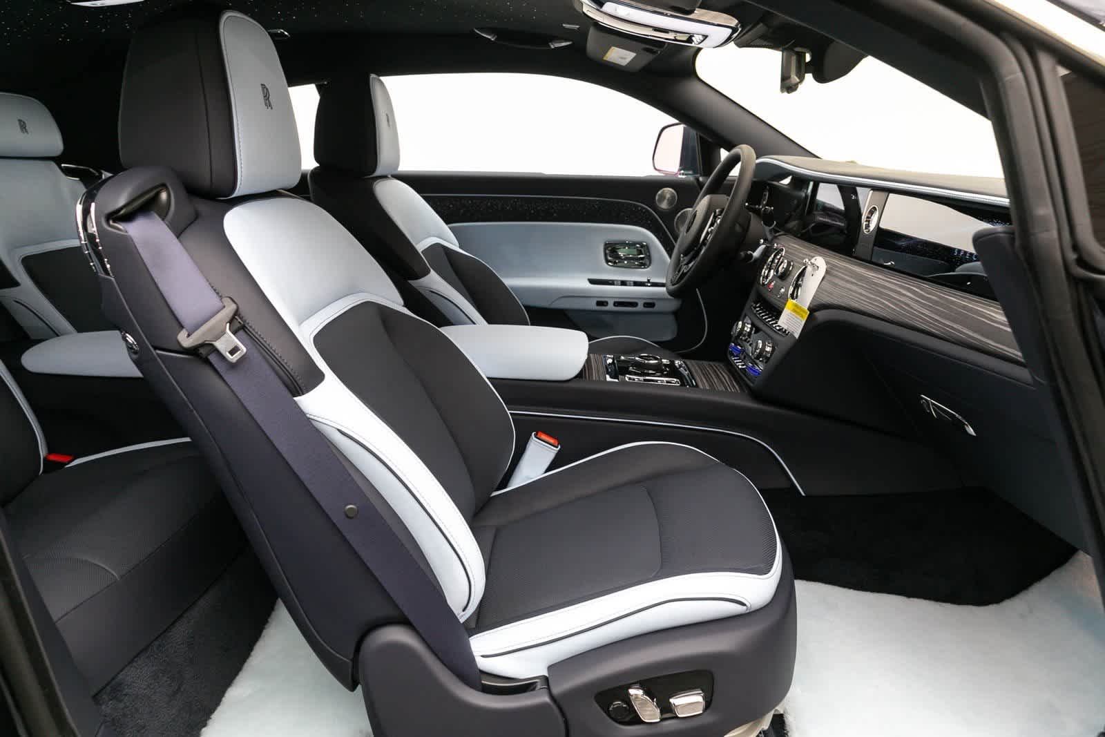 2024 Rolls-Royce Spectre Base 44