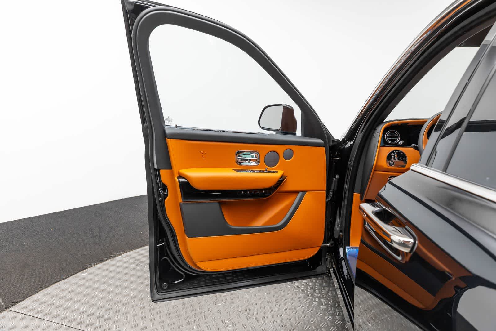 Thumbnail: 2026 Rolls-Royce Cullinan - 8