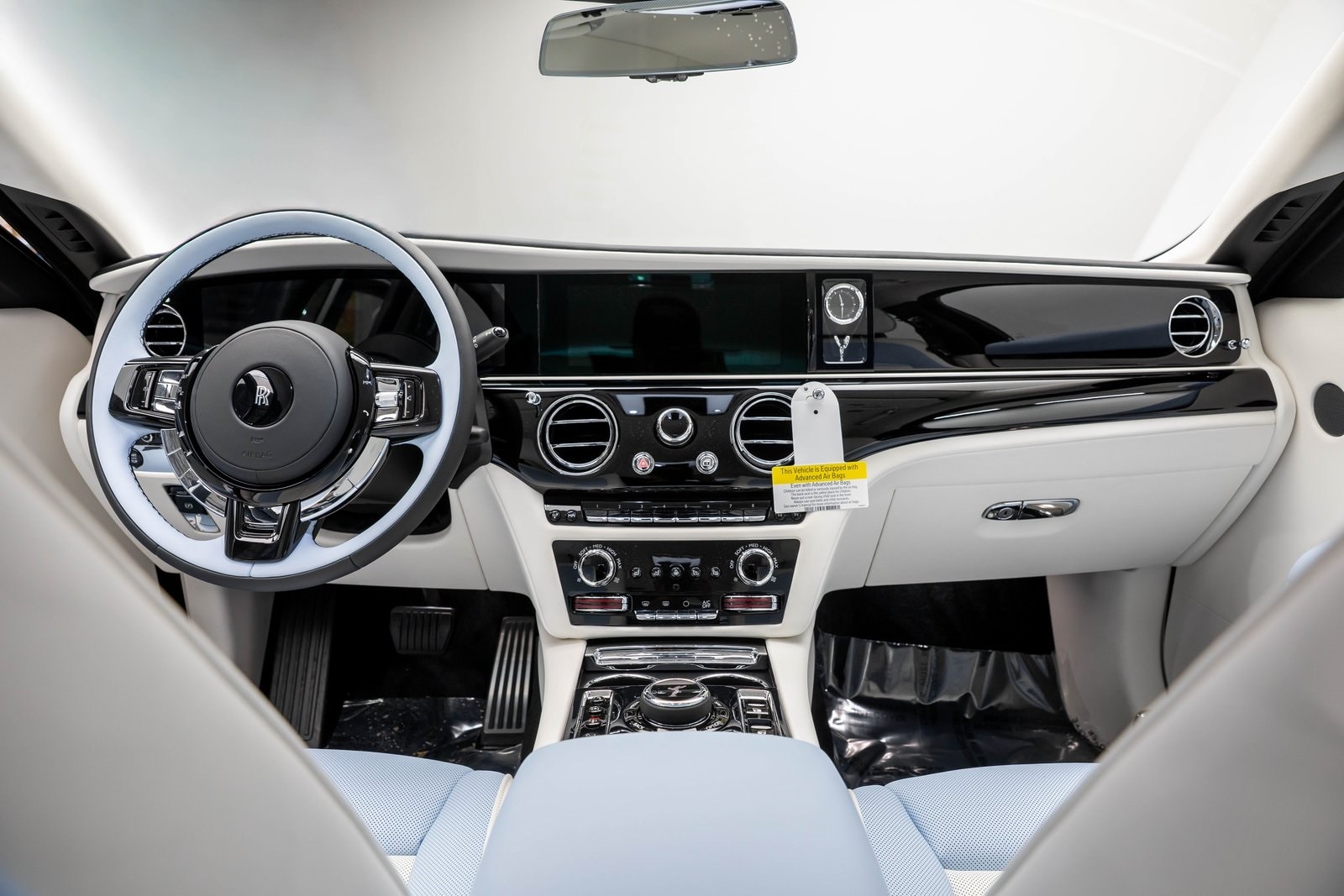 Thumbnail: 2026 Rolls-Royce Ghost - 4