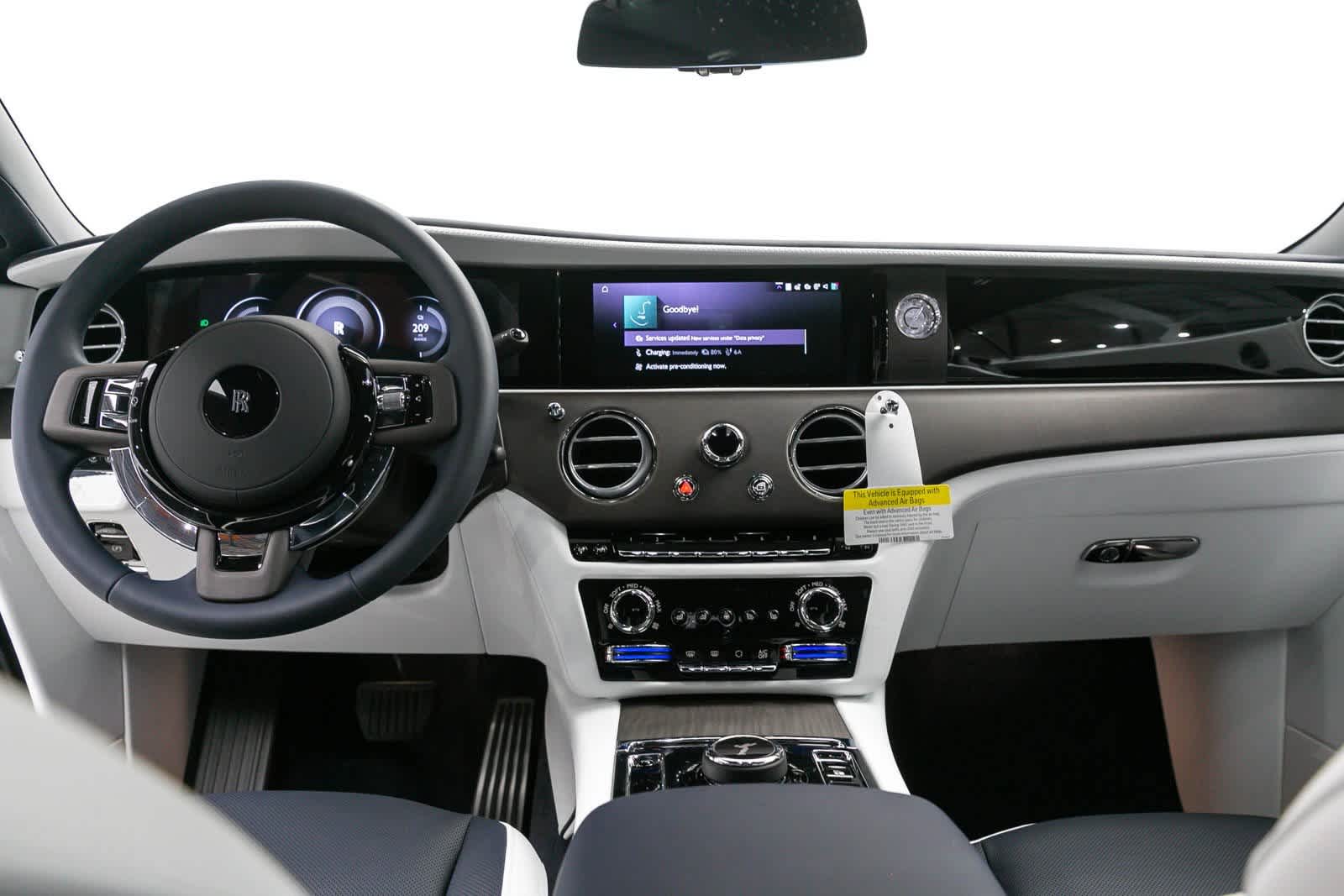 Thumbnail: 2024 Rolls-Royce Spectre - 4