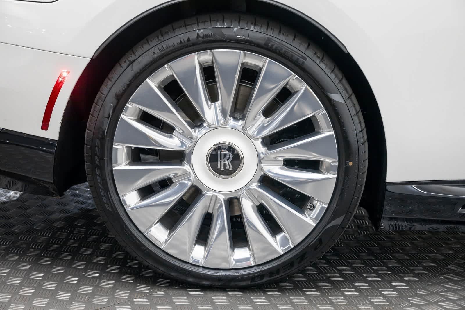 Thumbnail: 2026 Rolls-Royce Spectre - 34