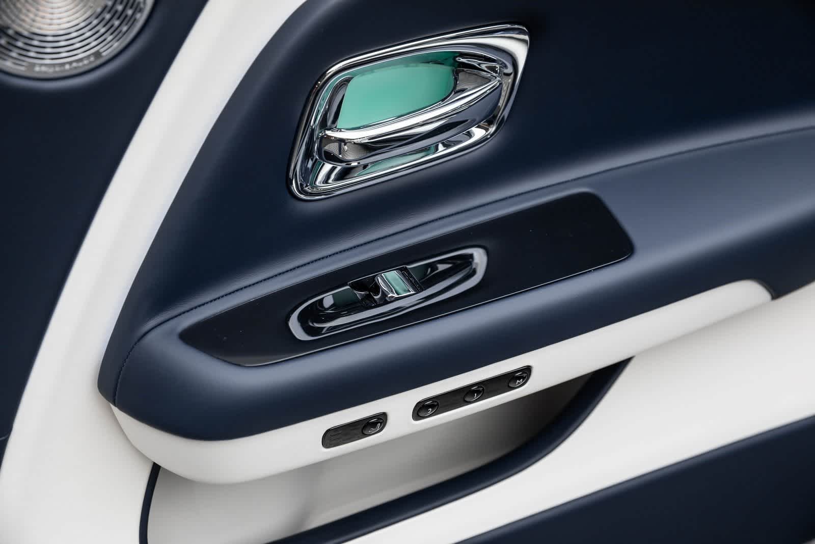 Thumbnail: 2026 Rolls-Royce Spectre - 41