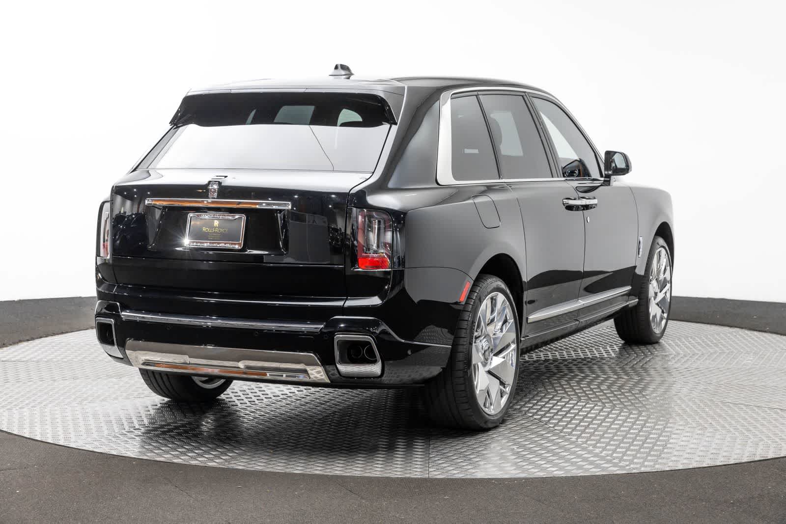 Thumbnail: 2026 Rolls-Royce Cullinan - 7