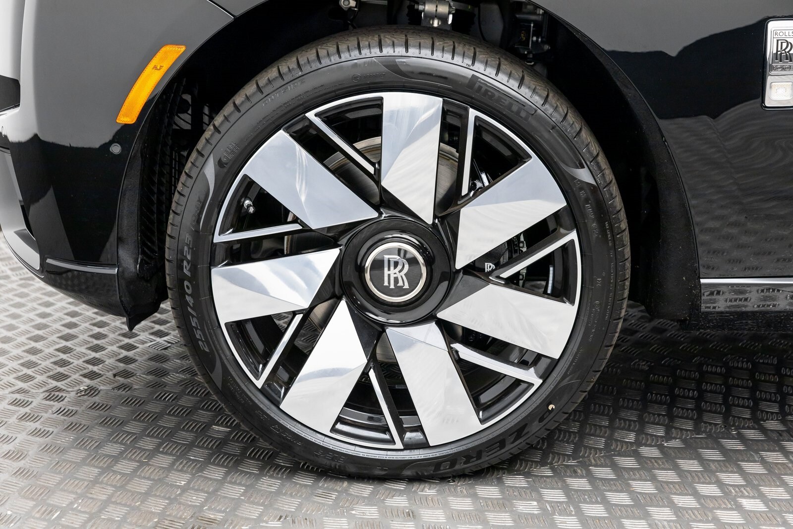 Thumbnail: 2026 Rolls-Royce Cullinan - 43