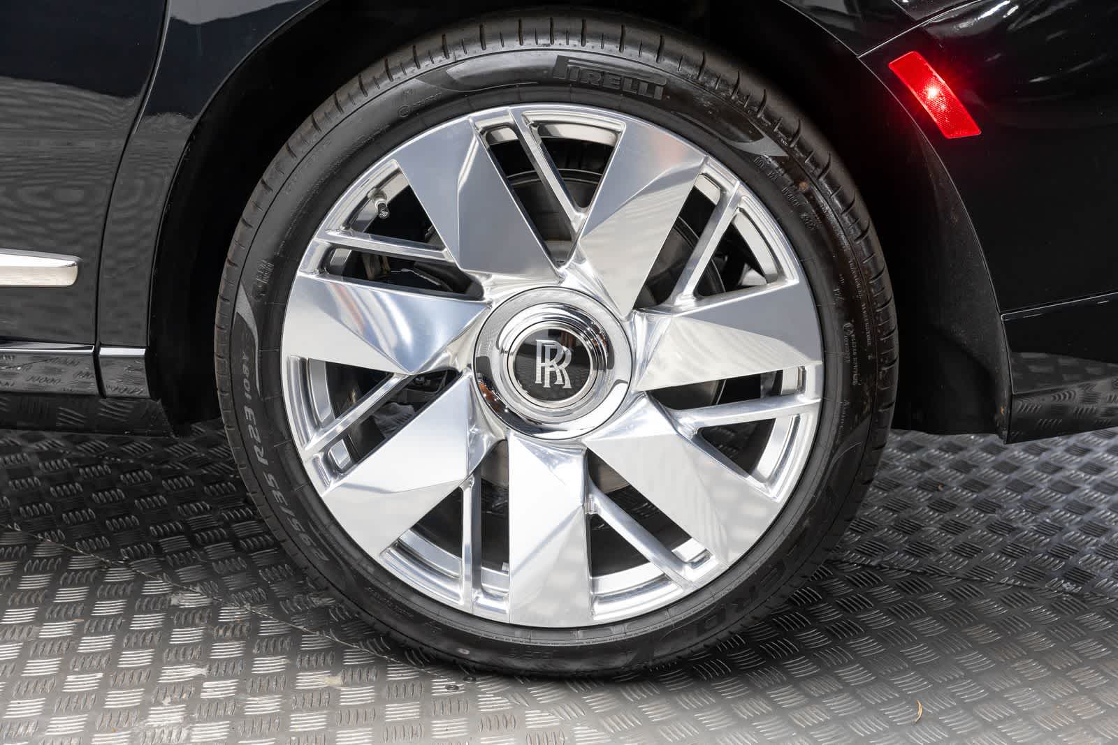Thumbnail: 2026 Rolls-Royce Cullinan - 49