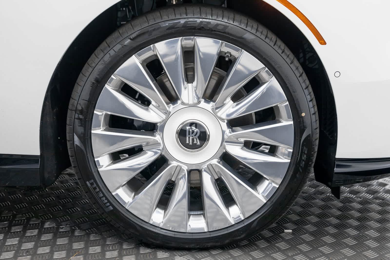 Thumbnail: 2026 Rolls-Royce Spectre - 35