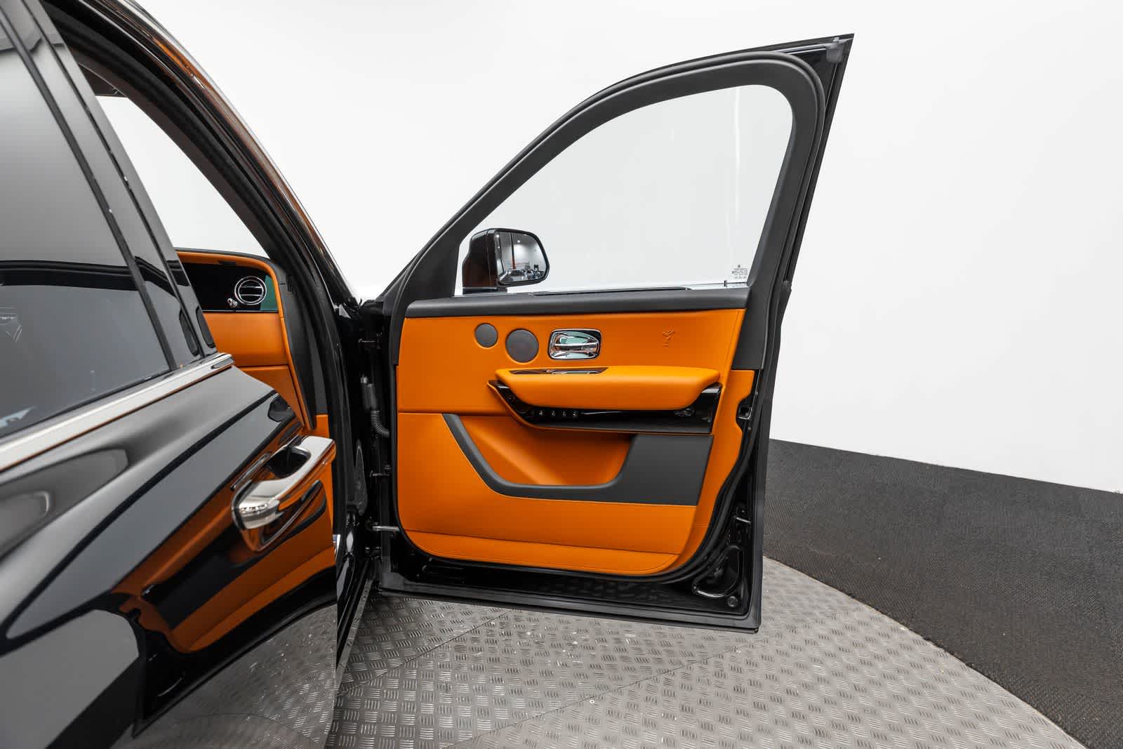Thumbnail: 2026 Rolls-Royce Cullinan - 38