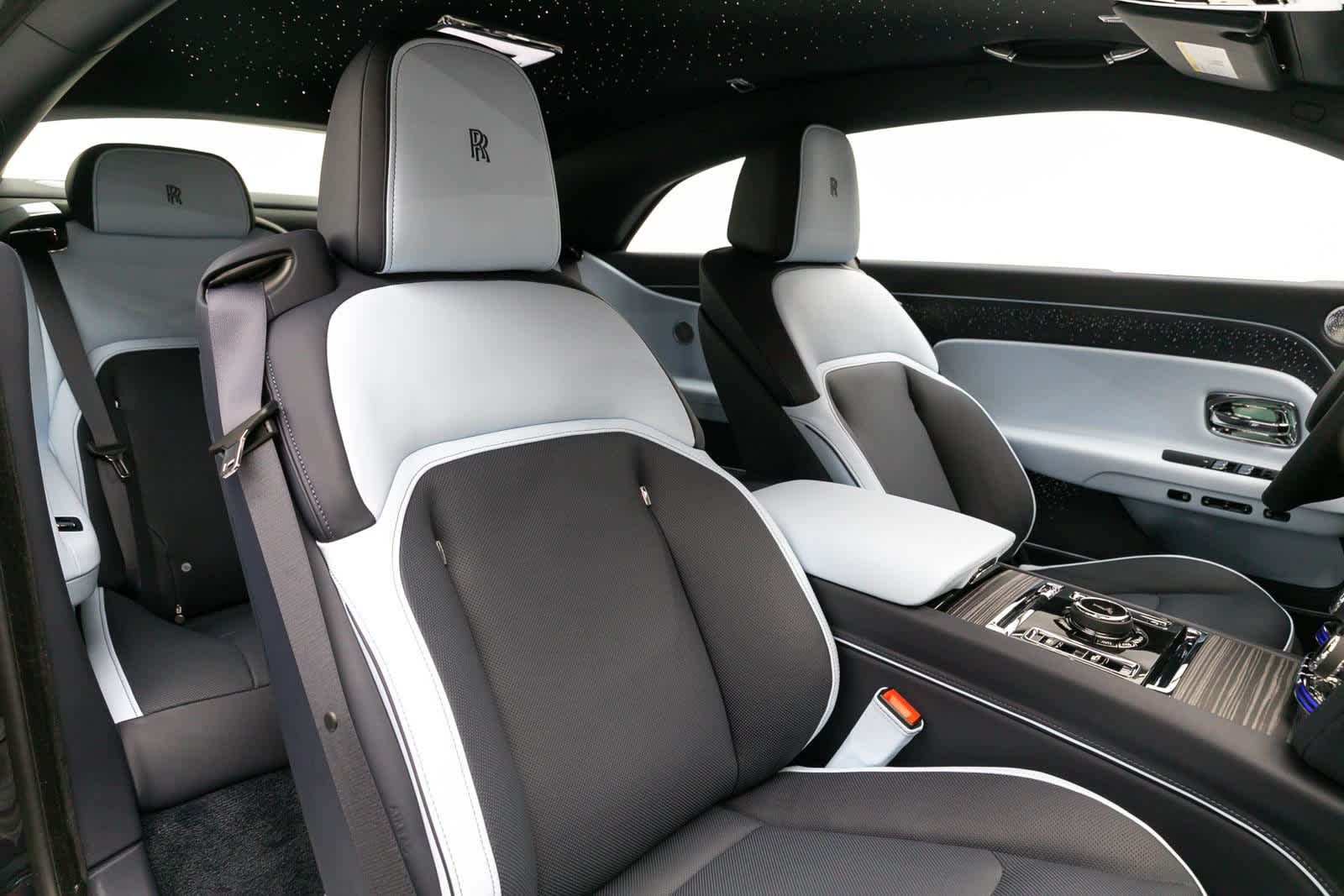 2024 Rolls-Royce Spectre Base 47