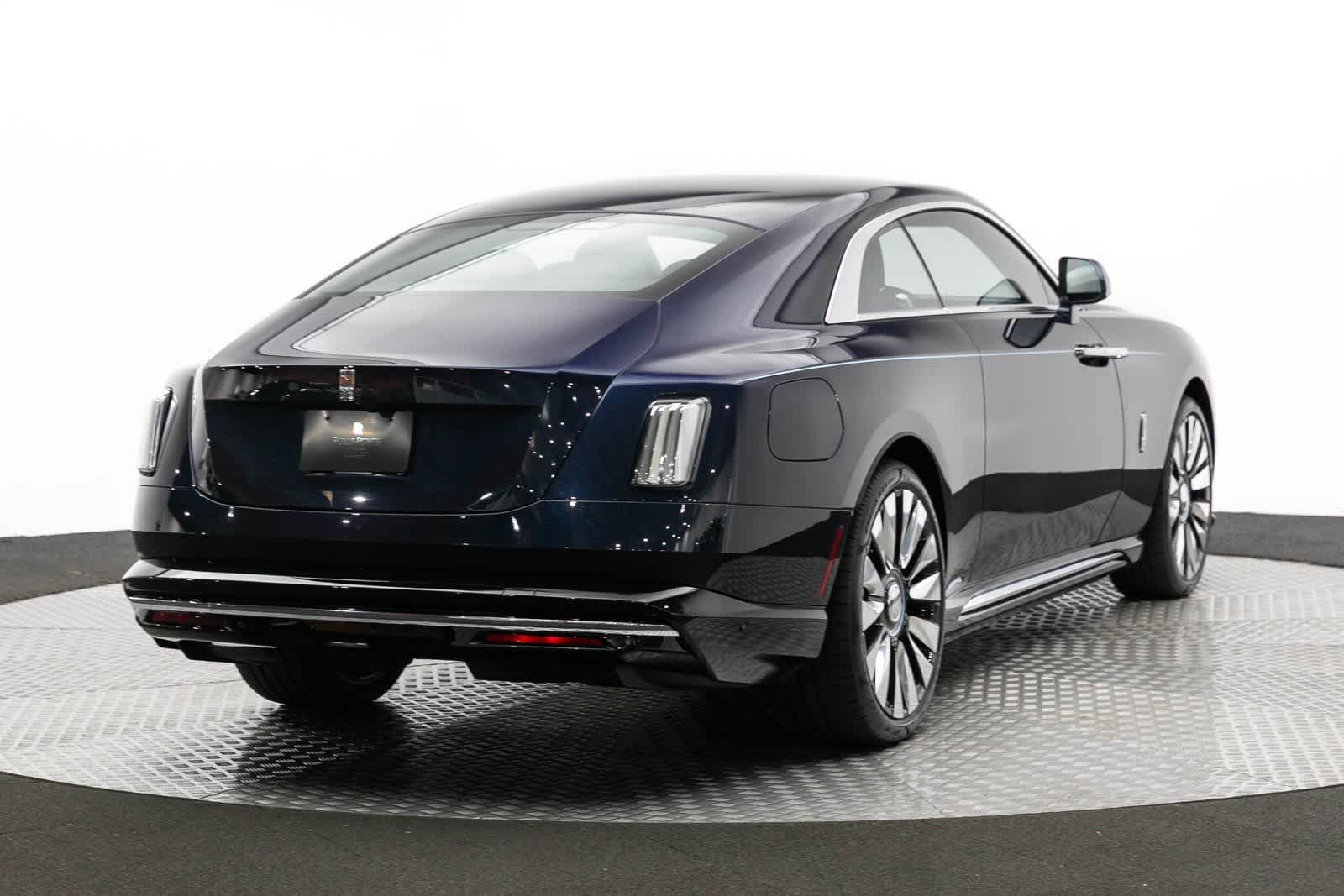 2024 Rolls-Royce Spectre Base 2