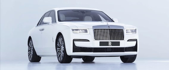 White Rolls Royce Ghost - Lifestyle Chauffeur