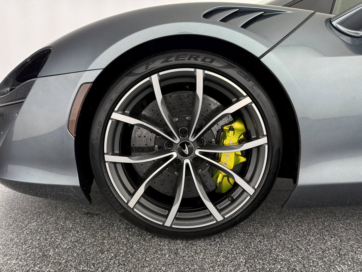 2023 McLaren Artura Vision - Photo 28