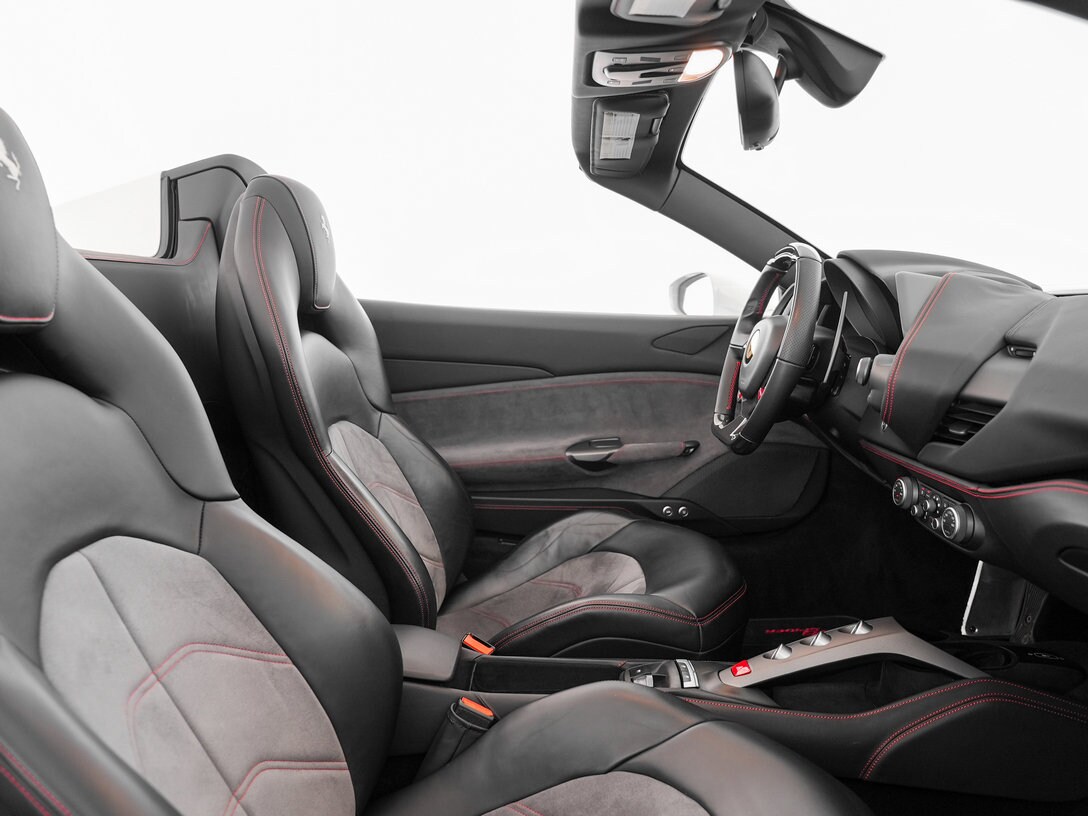 2019 Ferrari 488 Spider Base - Photo 29