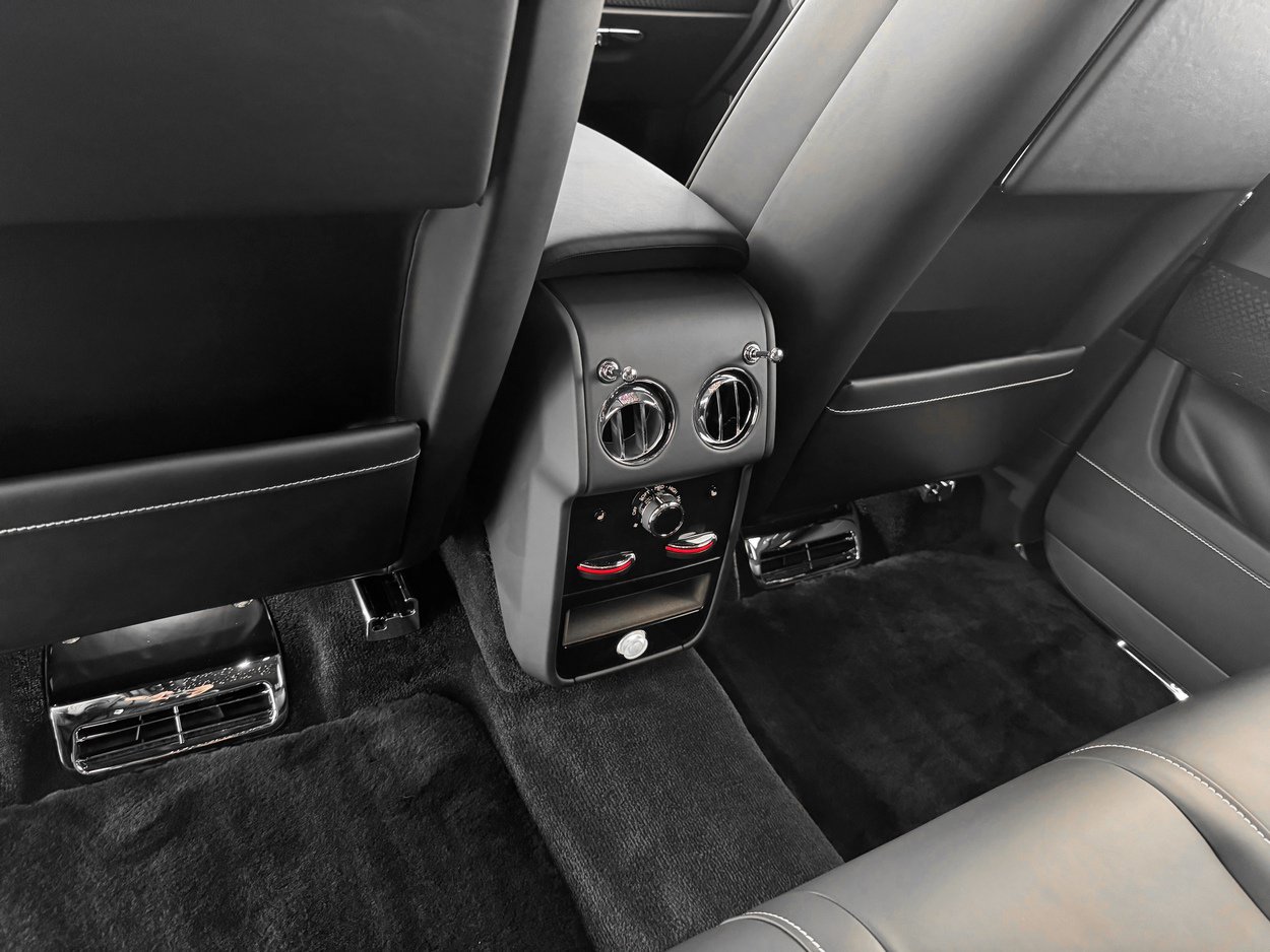 2026 Rolls-Royce Cullinan Black Badge - Photo 27