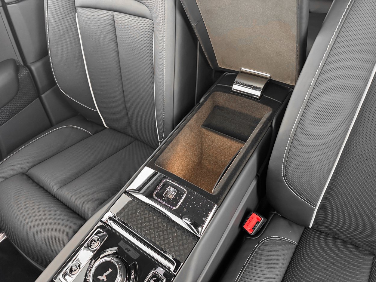 2026 Rolls-Royce Cullinan Black Badge - Photo 22
