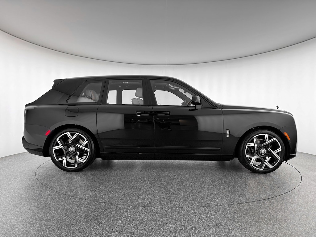 New 2026 Rolls-Royce Cullinan Black Badge