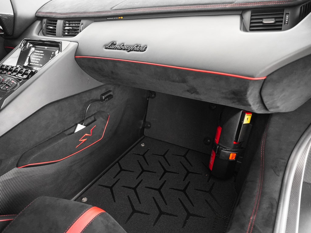2016 Lamborghini Aventador Superveloce - Photo 29
