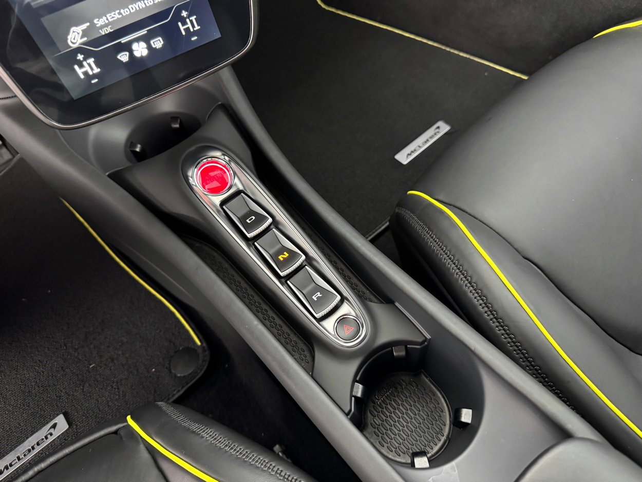 2023 McLaren Artura Vision - Photo 19