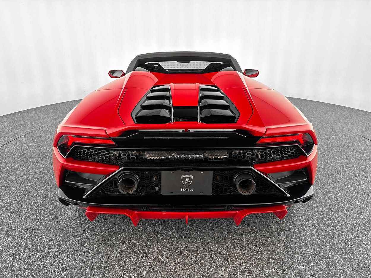 2023 Lamborghini Huracan Evo Spyder RWD photo 3