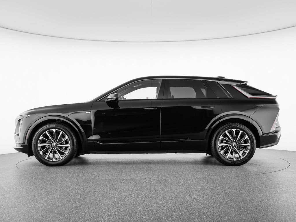Used 2024 Cadillac LYRIQ Sport 1 with VIN 1GYKPTRLXRZ115663 for sale in Bellevue, WA