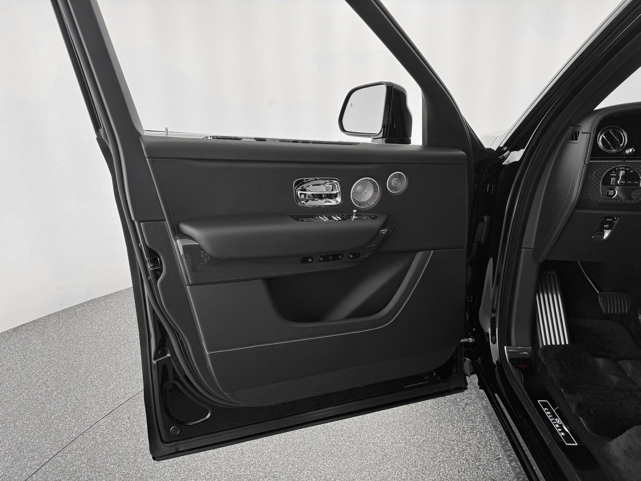 2026 Rolls-Royce Cullinan Black Badge - Photo 12