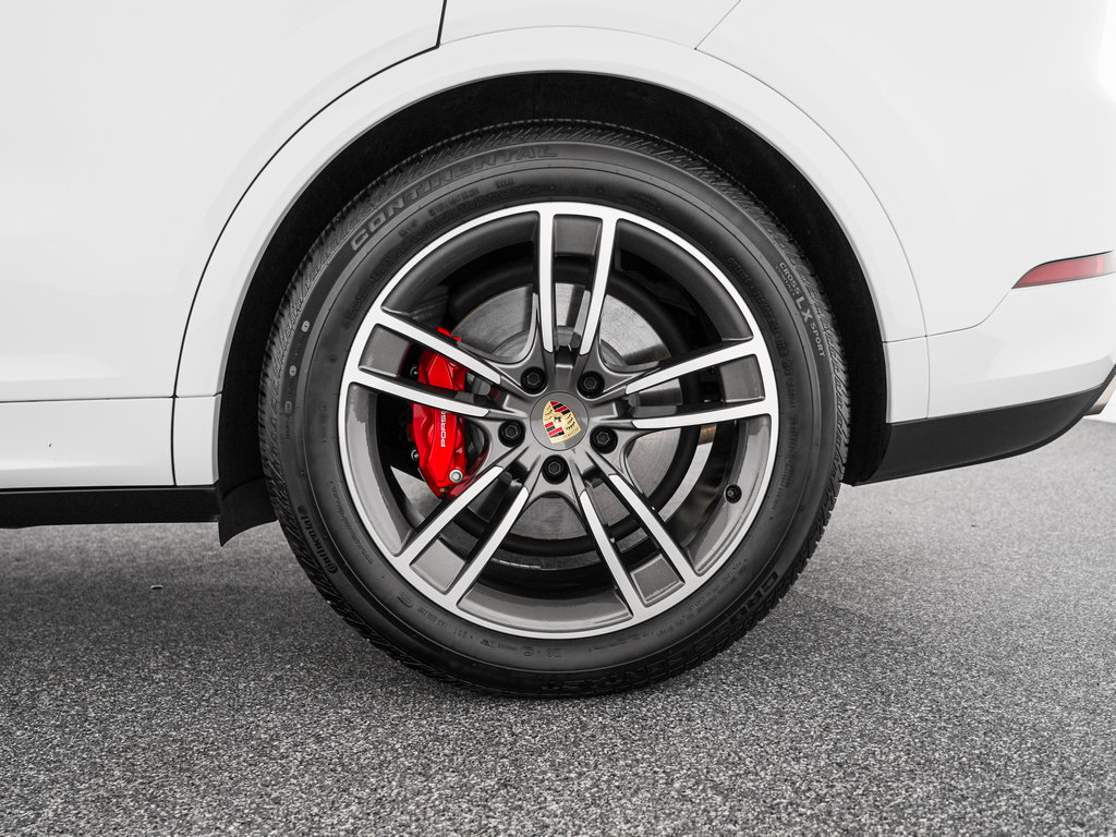 2024 Porsche Cayenne Turbo E-Hybrid - Photo 37
