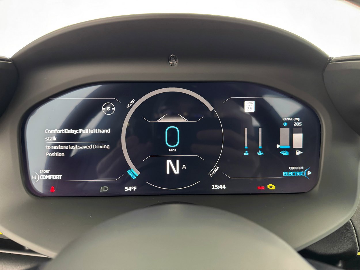 2023 McLaren Artura Vision - Photo 17