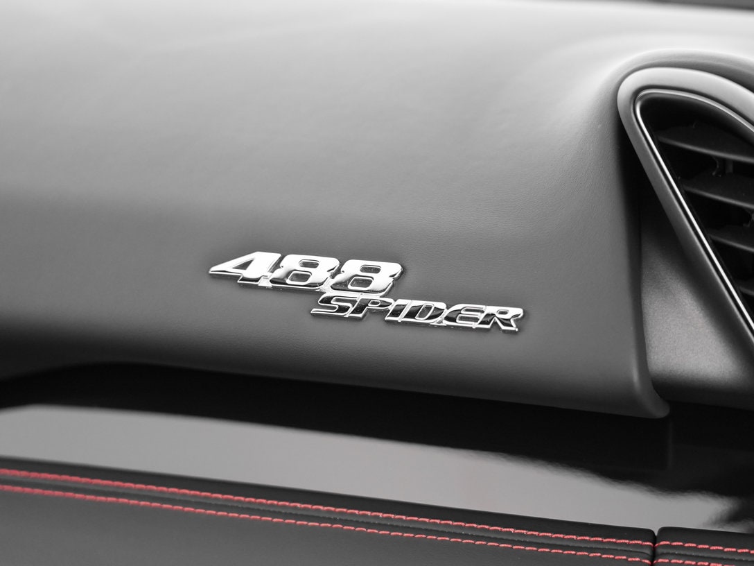 2019 Ferrari 488 Spider Base - Photo 32