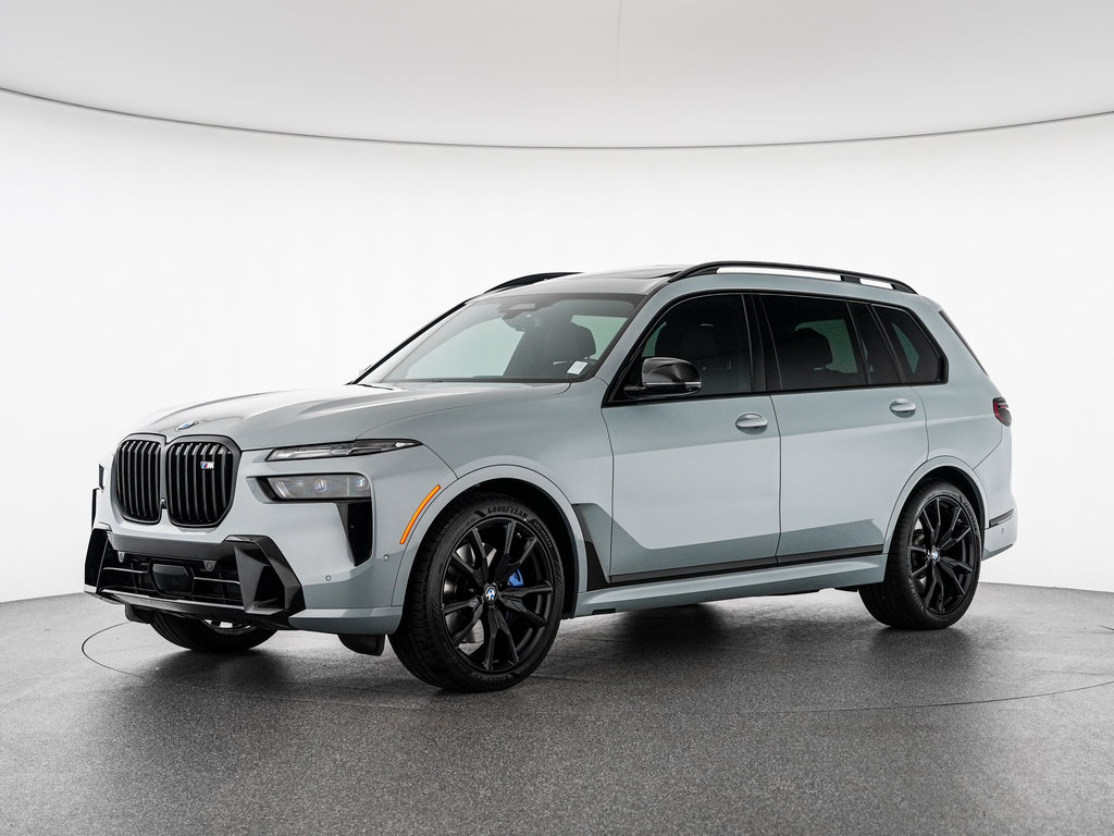2025 BMW X7 M60i's photo