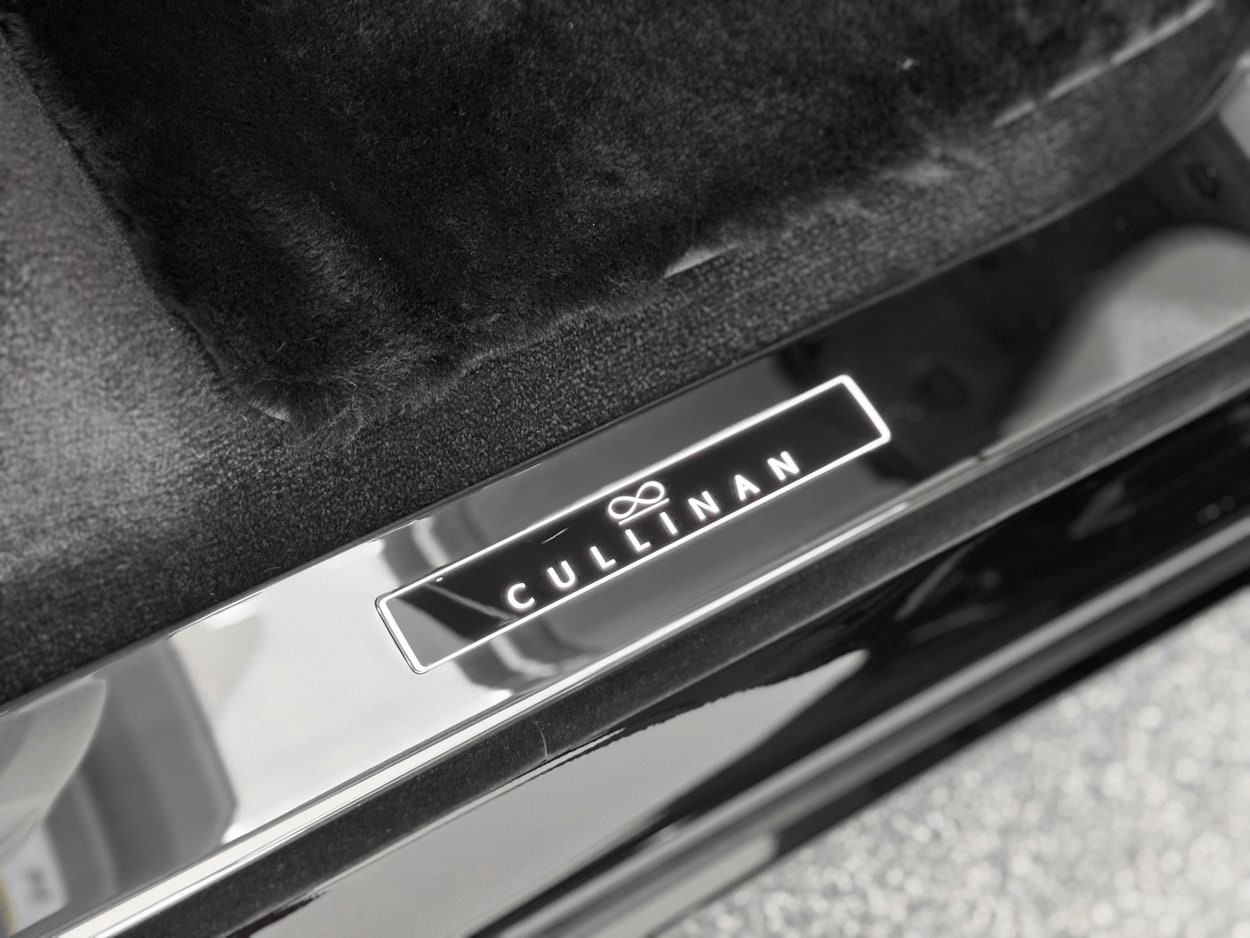 2026 Rolls-Royce Cullinan Black Badge - Photo 29