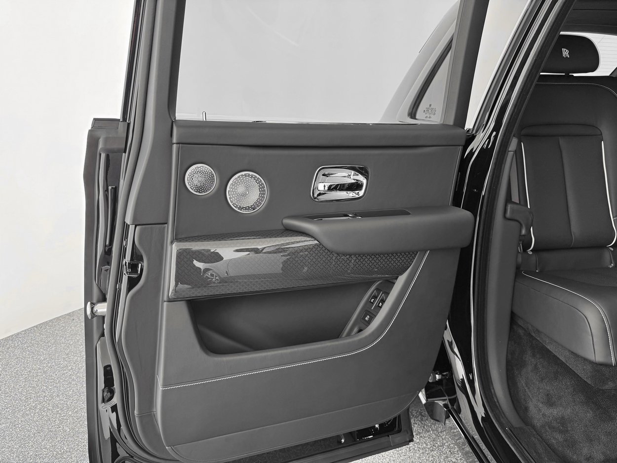 2026 Rolls-Royce Cullinan Black Badge - Photo 24