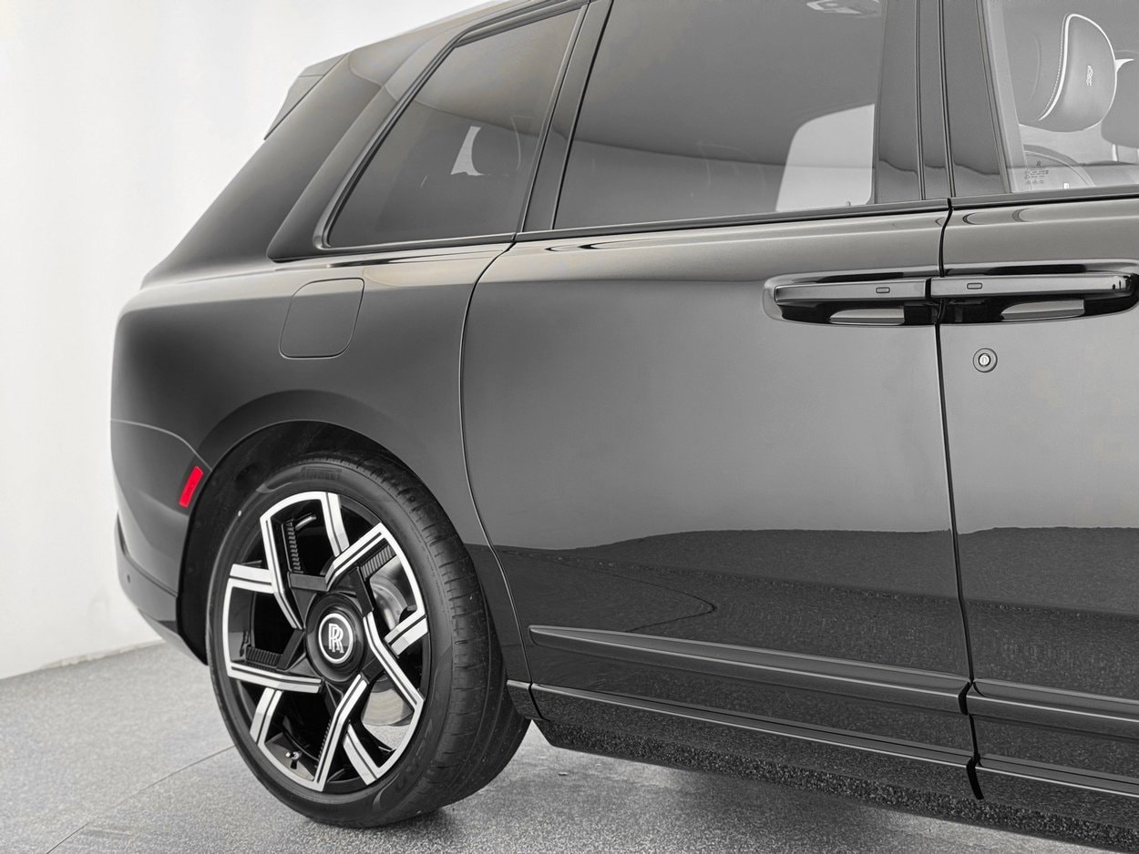 2026 Rolls-Royce Cullinan Black Badge - Photo 44