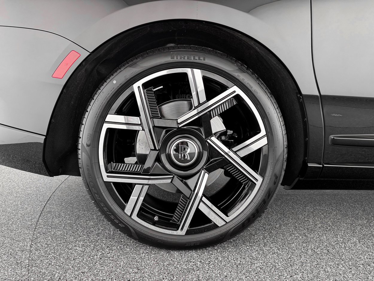 2026 Rolls-Royce Cullinan Black Badge - Photo 37